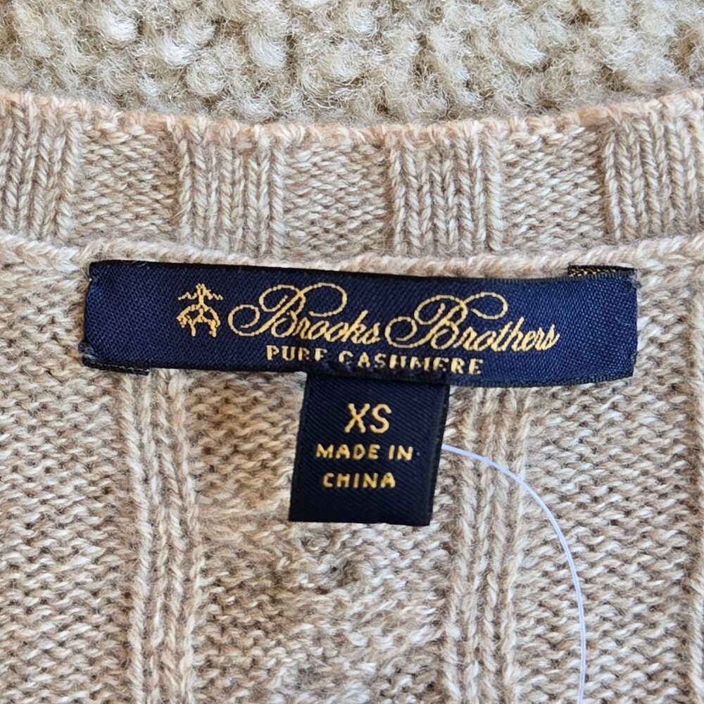 NWT Cashmere Cable Knit V-Neck Sweater Brooks Brothers XS - Picture 3 of 7
